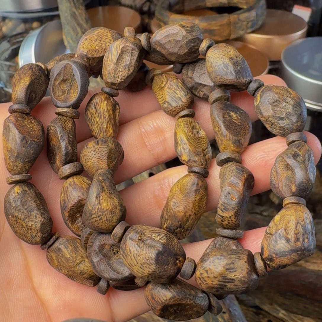 沉香手串沉水浮树丁8克多样性发一