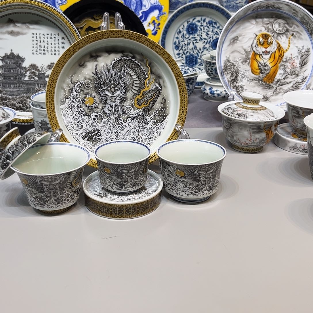 景德镇陶瓷艺术品