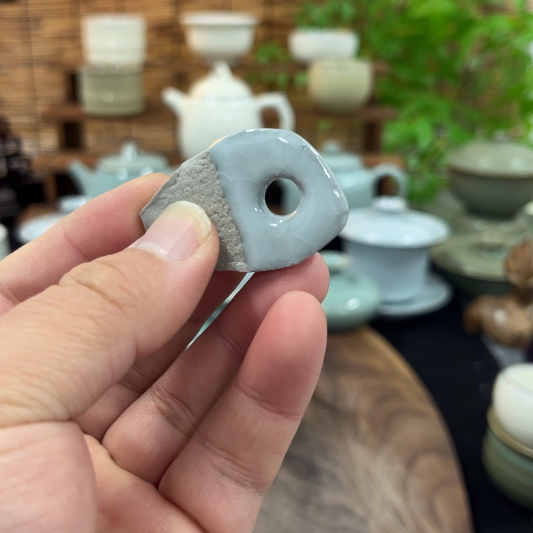 杯袳***U045，二级品。