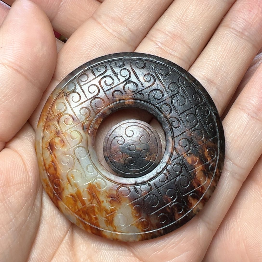 和田玉（糖玉）颈饰未镶嵌明**性