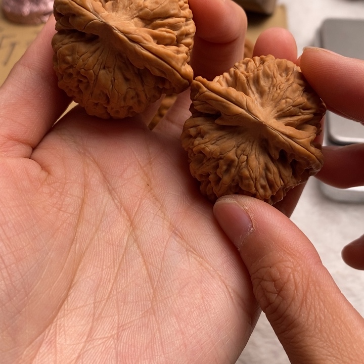文玩核桃吊坠大***8莲花