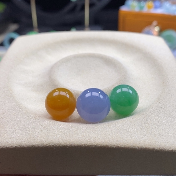 翡翠吊坠(不含链)未镶嵌翡翠浓彩珠