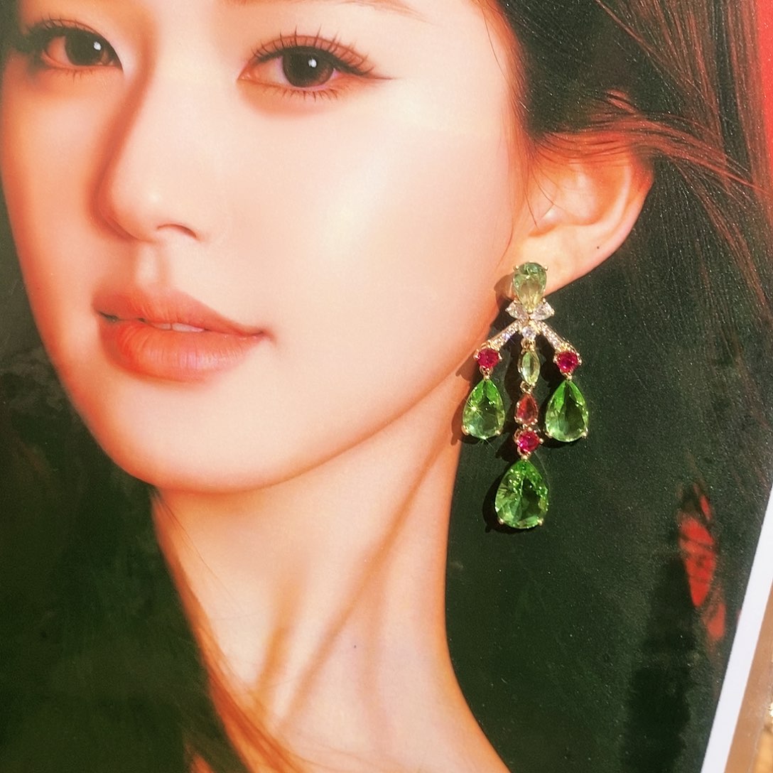 【闪购商品】纯铜925银锆石ε****、