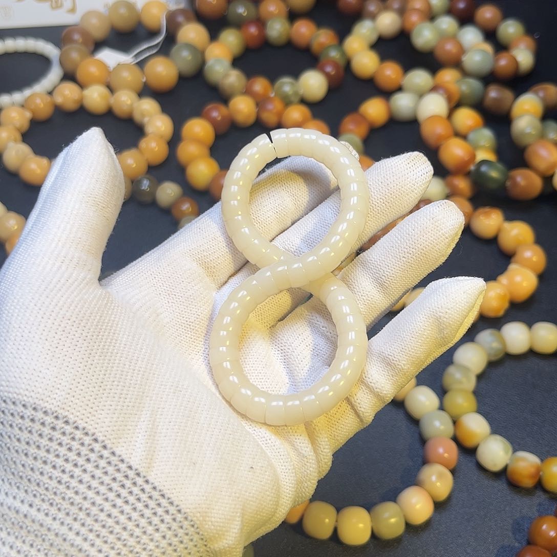 菩提根/象牙果吊坠白色小肠