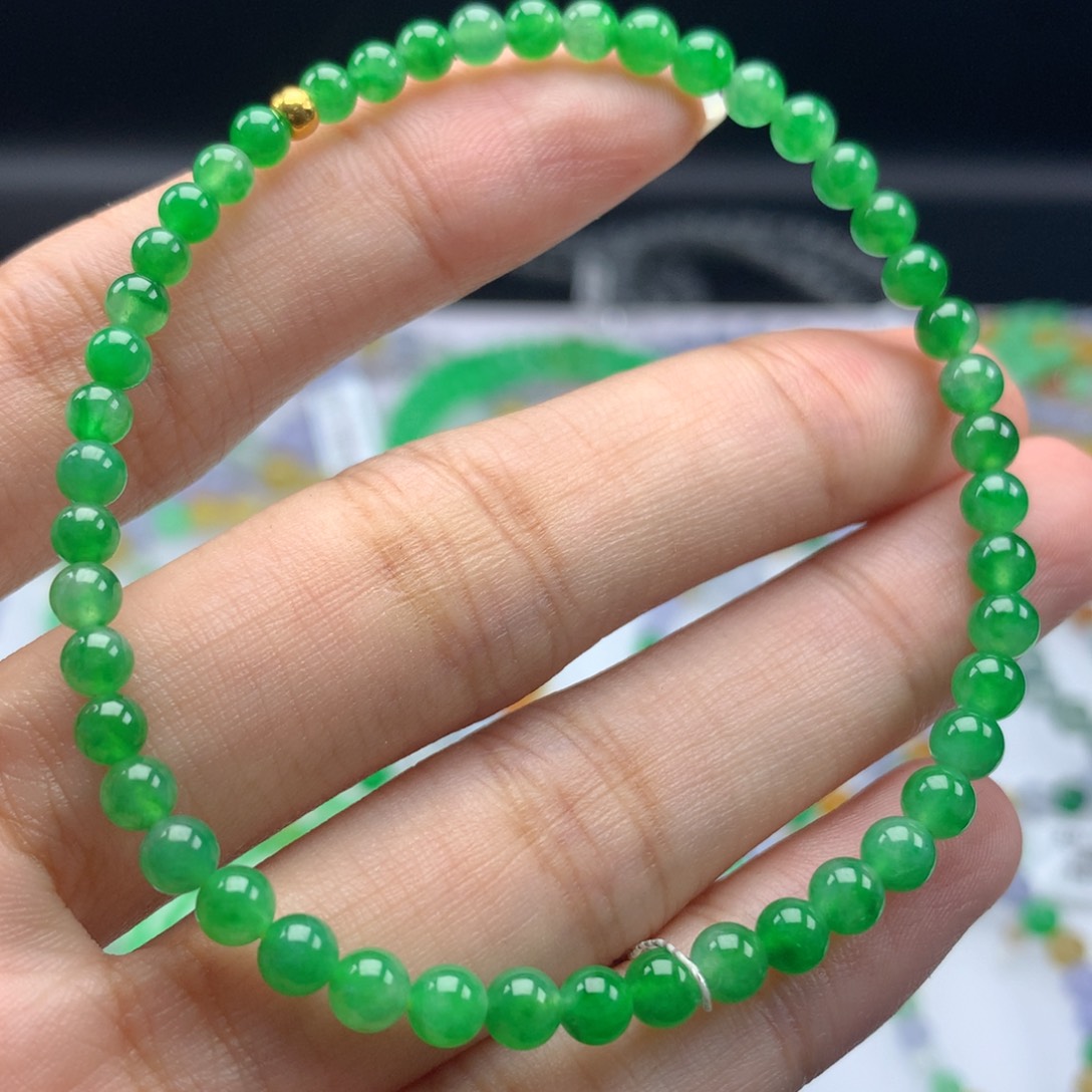 翡翠手链未镶嵌卡