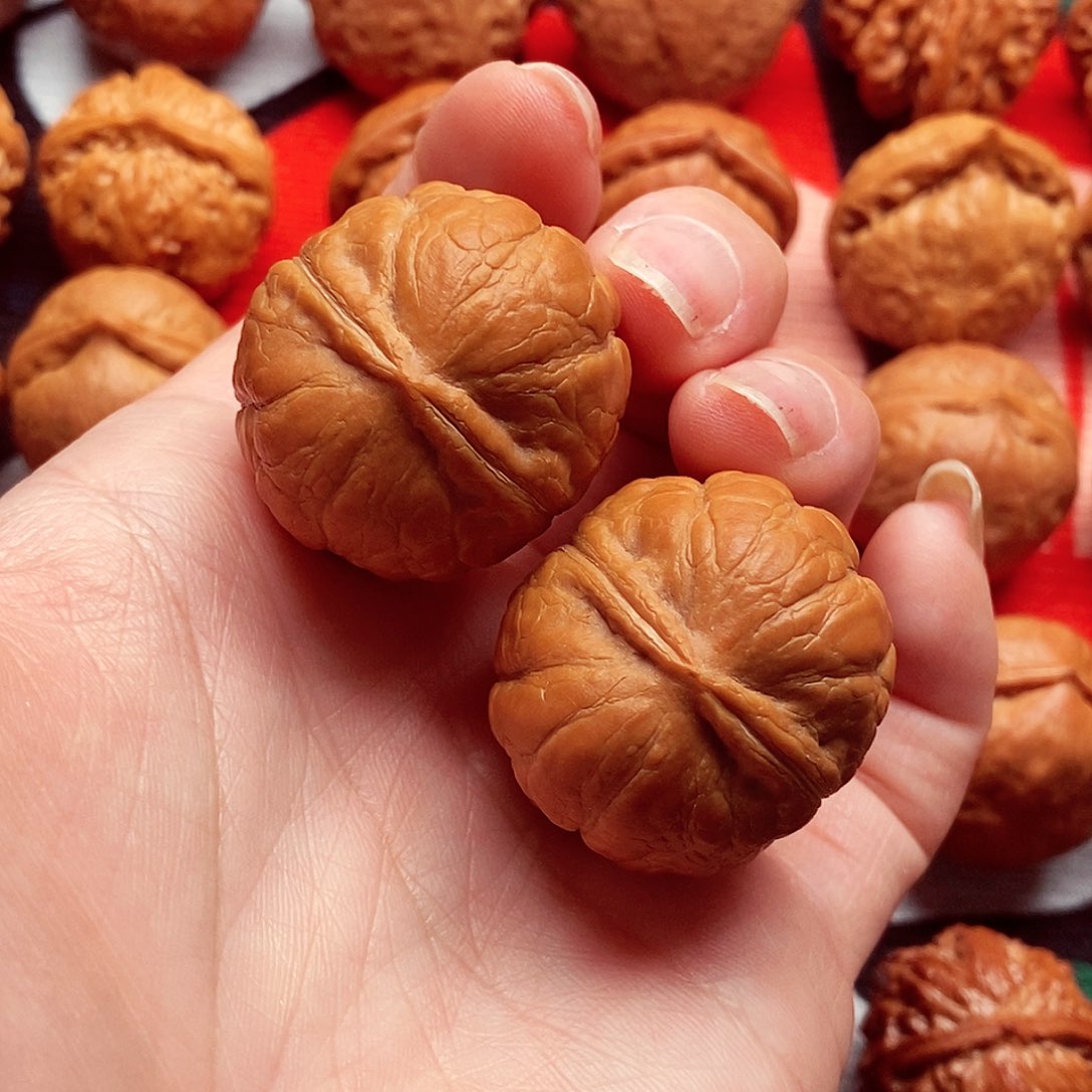 文玩核桃把件水晶方墩