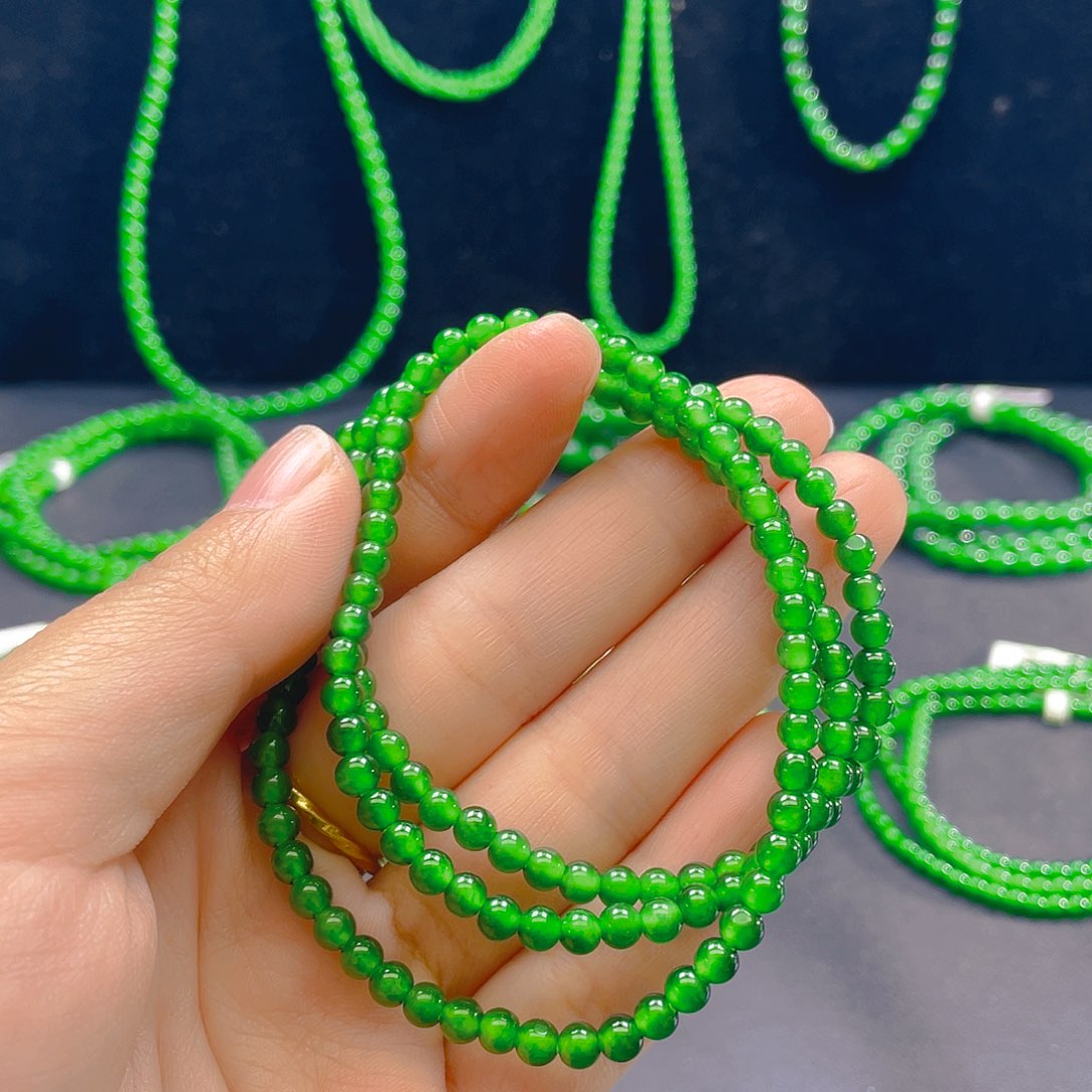 翡翠未镶嵌颈饰卡4