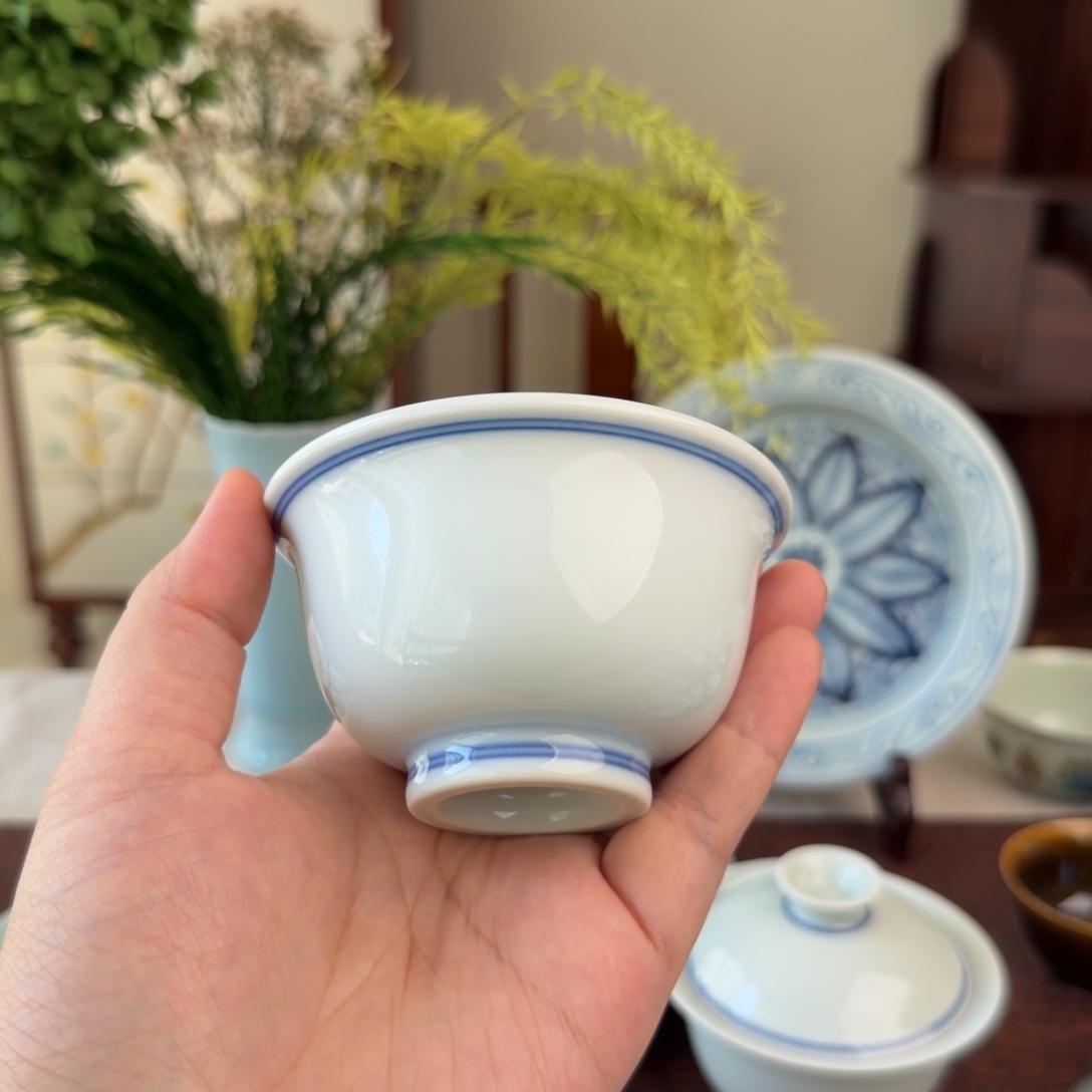 瓷片好咯来咯来咯来咯哦哦哦哦哦