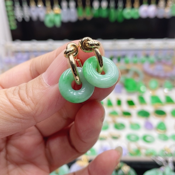 翡翠18K金镶嵌耳饰