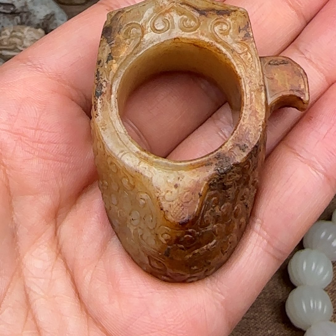 和田玉挂件未镶嵌半***人