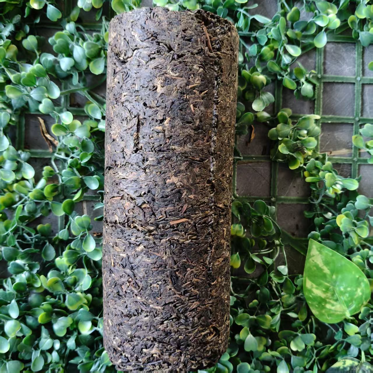 雨腾妹夫  吴氏S品价Z连C终J“冻D曼松”普洱茶1000g/柱 生（7月21）