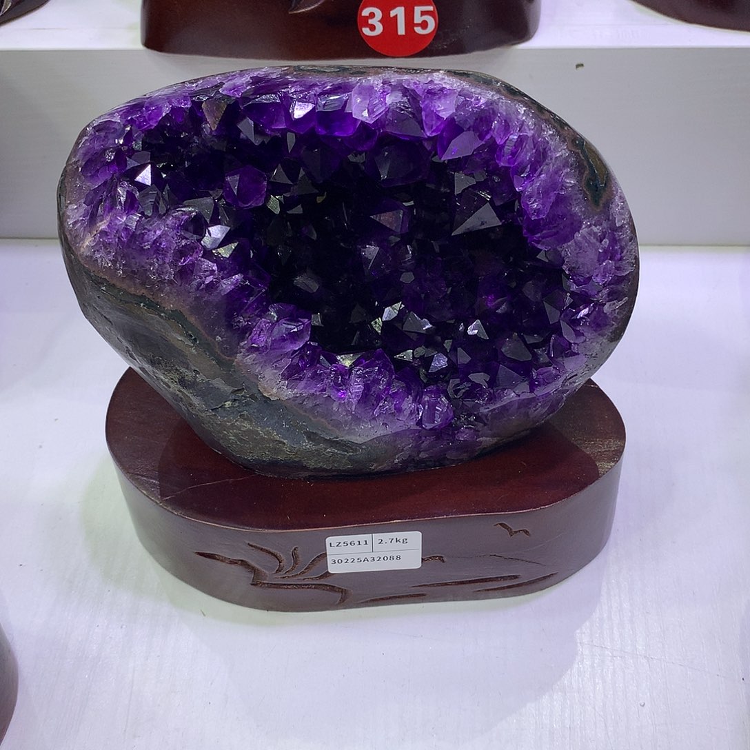 紫晶大型摆件（非配饰）未镶嵌