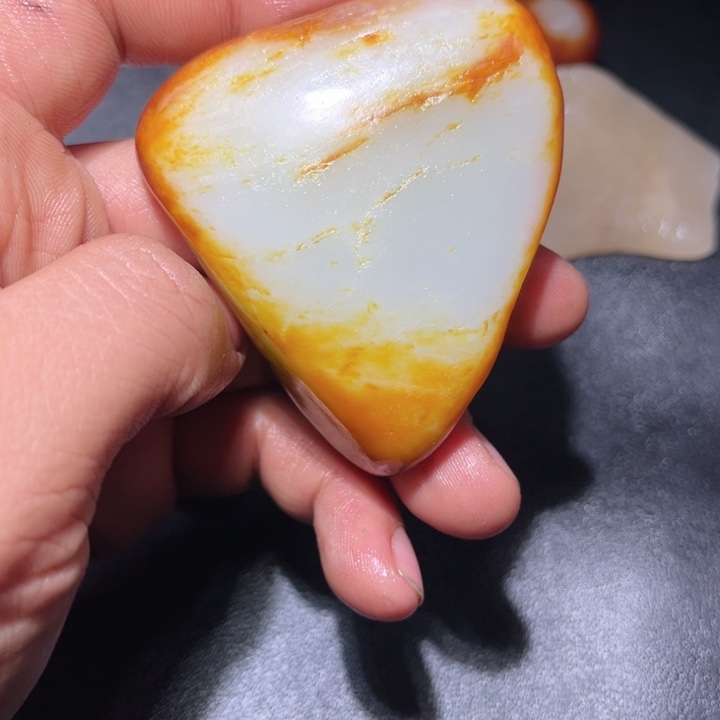 和田玉未镶嵌珠宝奇石