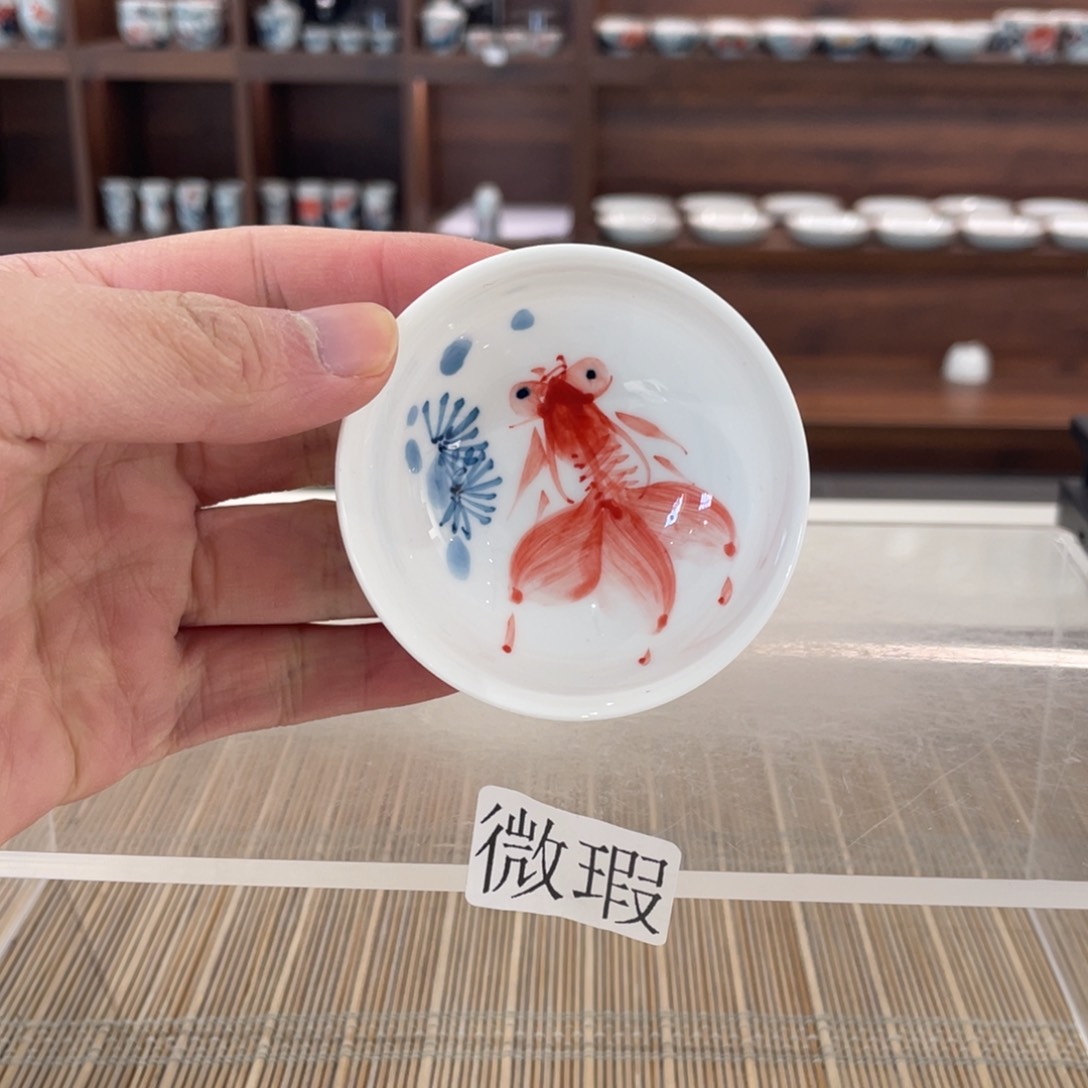 釉下手绘茶具微瑕