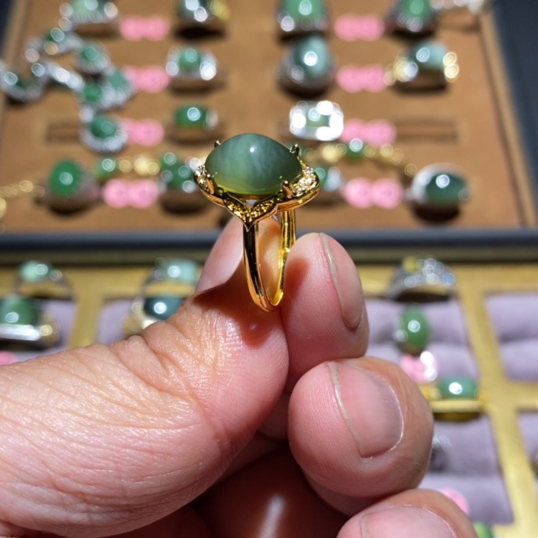 和田玉（碧玉）戒指未镶嵌