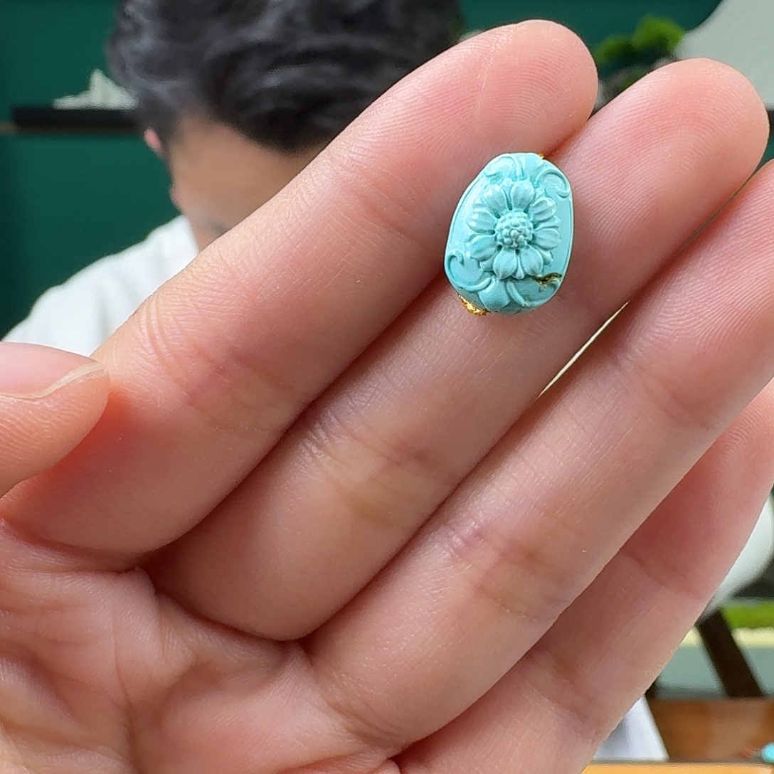 绿松石未镶嵌珠宝奇石