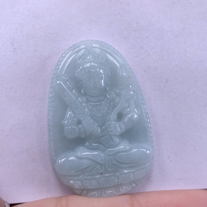 颈饰未镶嵌翡翠虚空