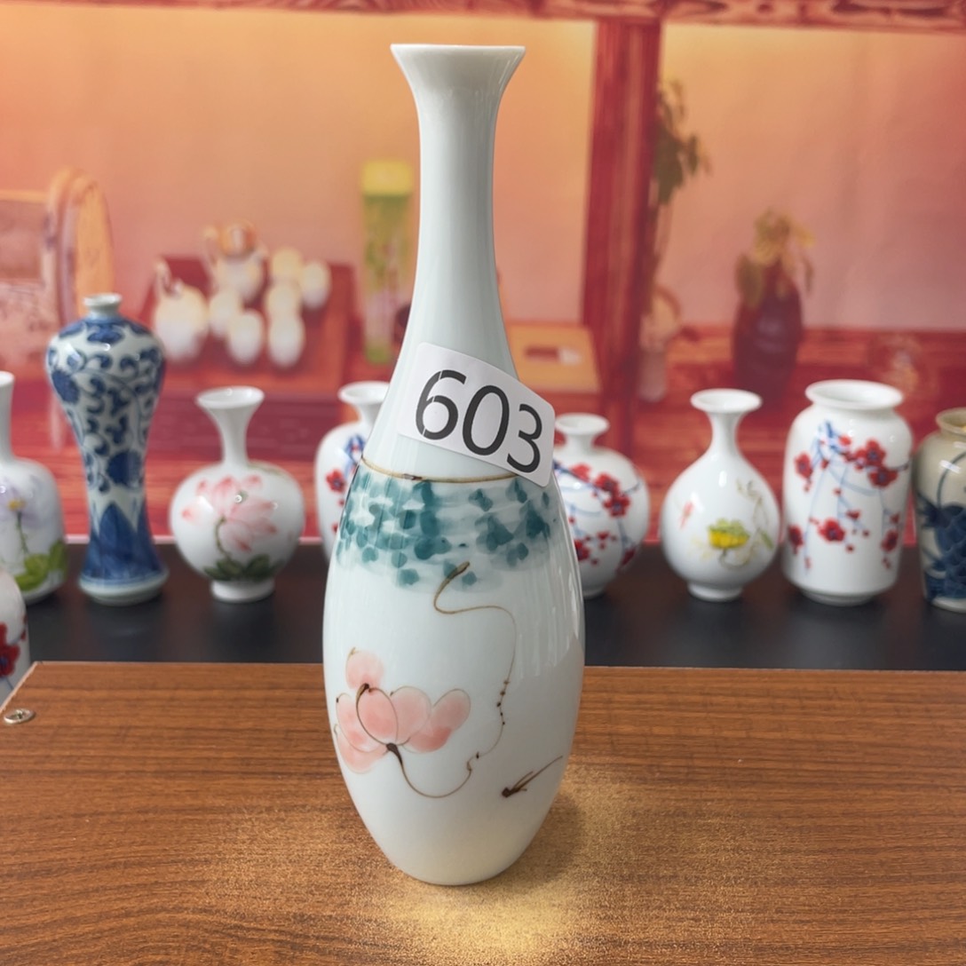 景德镇小花瓶等着你