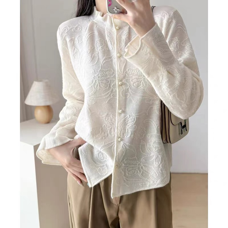 秋冬宫廷绣花针织衬衫设计感荷叶袖宽松出游服装女毛衣晚宴场合
