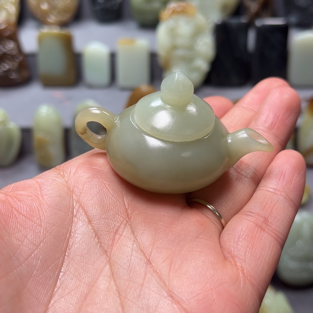 和田玉颈饰未镶嵌A****洁