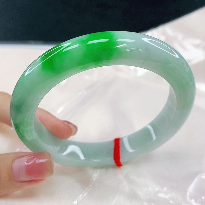 翡翠未镶嵌手镯圈58.3，05014