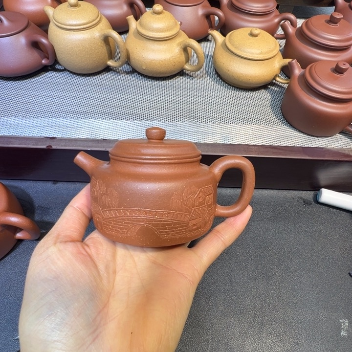 日***月茶壶紫砂150毫升左右半手工制作工艺