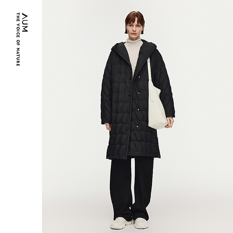 AUM/噢姆噢姆2026年春季新款连帽直身宽松休闲羽绒服M1GB1909Y