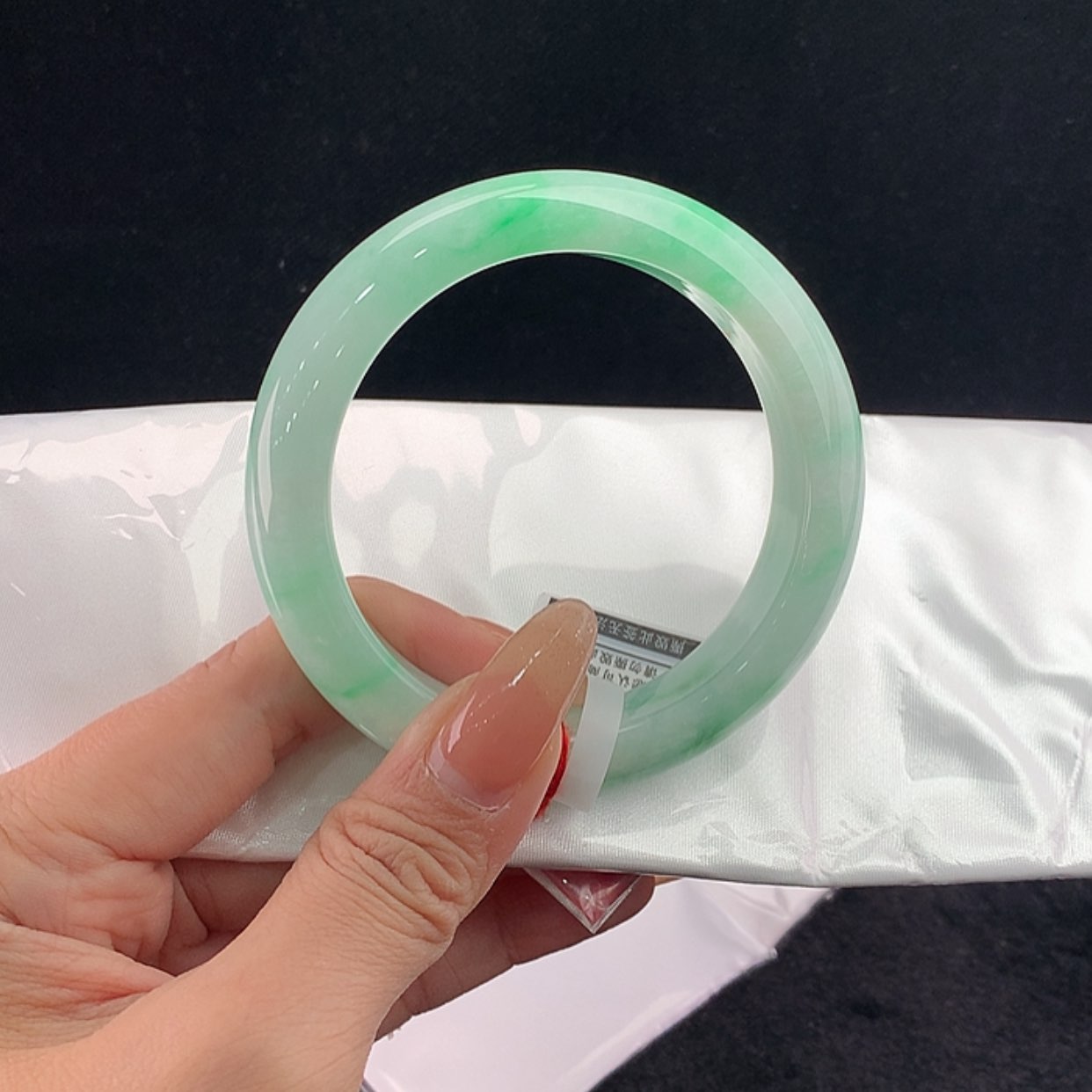 【闪购商品】未镶嵌手镯翡翠正60