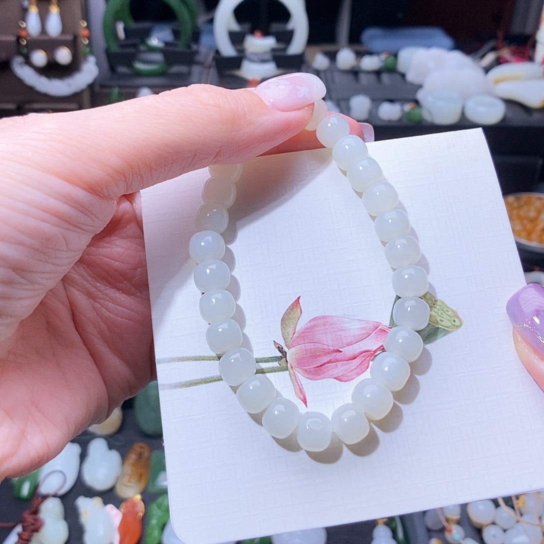 和田玉挂件未镶嵌?****