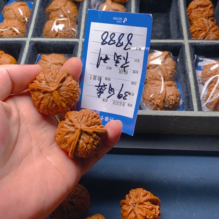 文玩核桃把件核桃