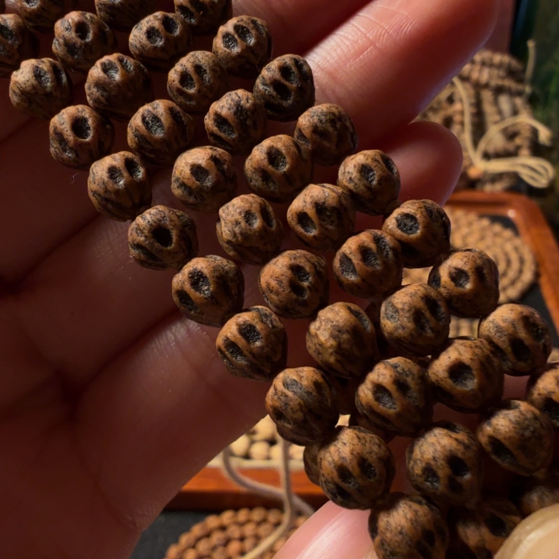 灰****吊坠柏香籽/百香籽