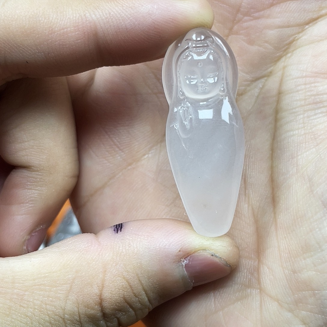 石英质玉未镶嵌颈饰宝宝观音