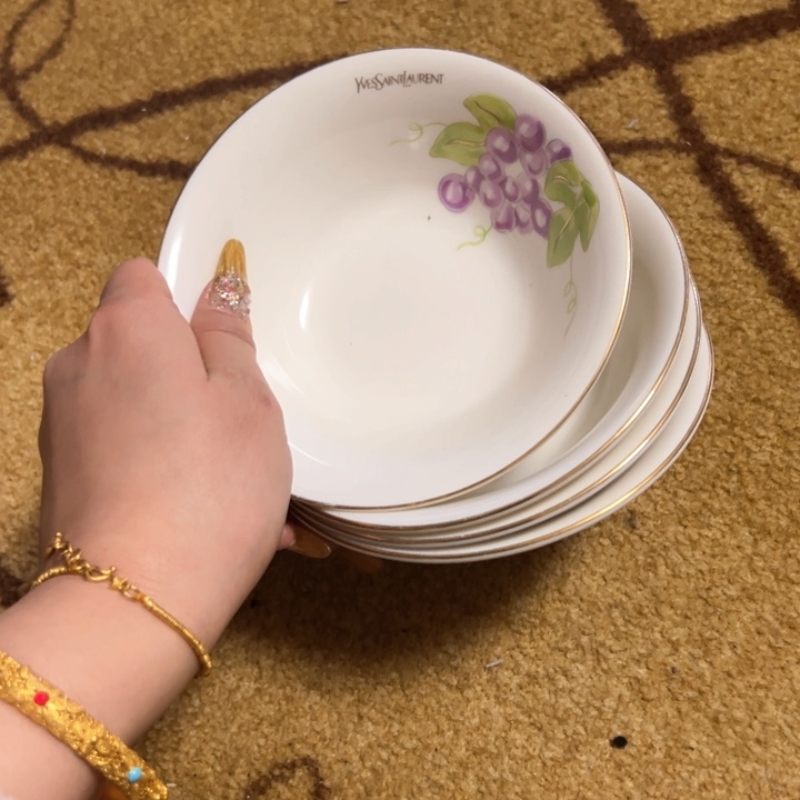 盖碗瓷器直播放漏中