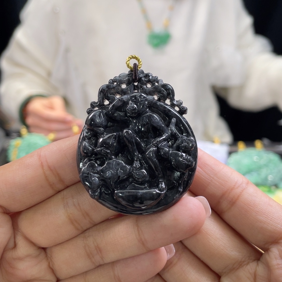 翡翠颈饰未镶嵌A****婷代编织