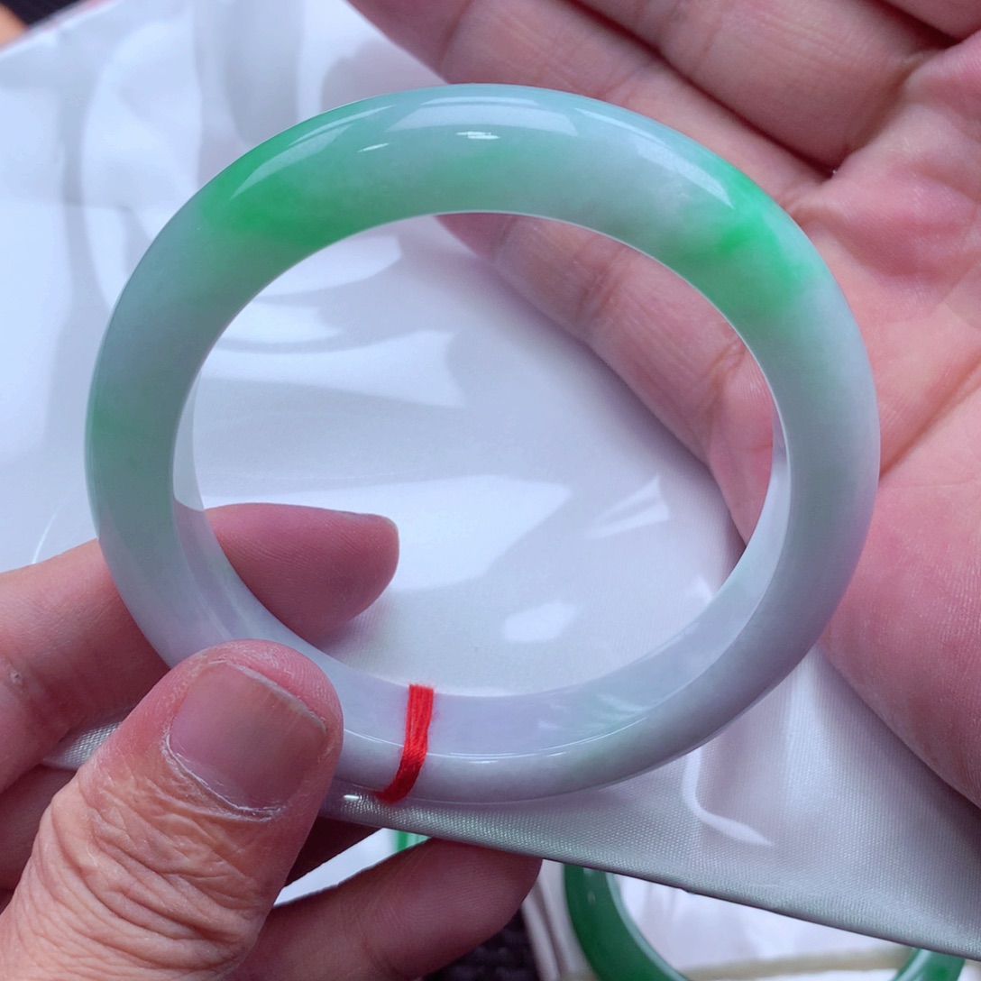 未镶嵌手镯翡翠翡翠