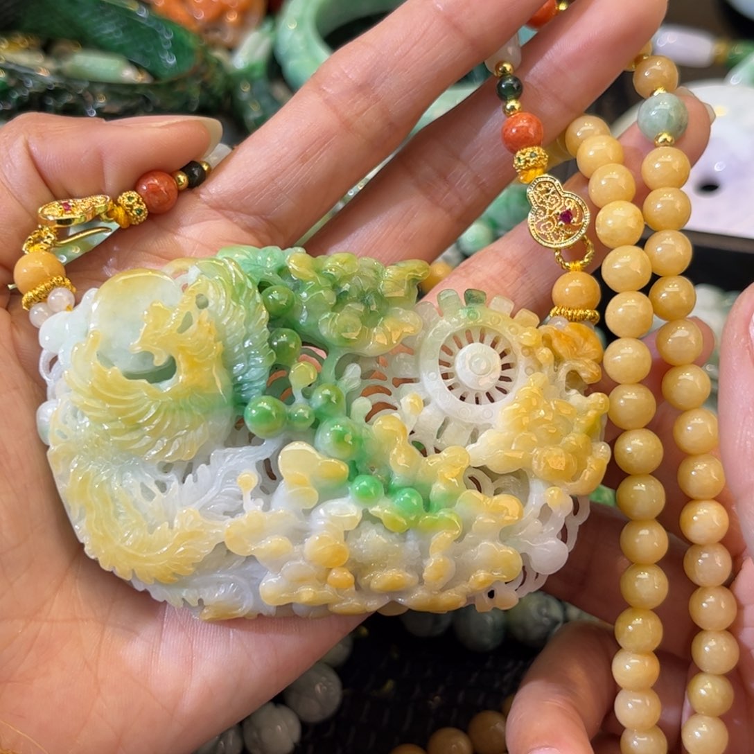 翡翠颈饰未镶嵌待编款