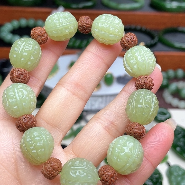 和田玉手串未镶嵌