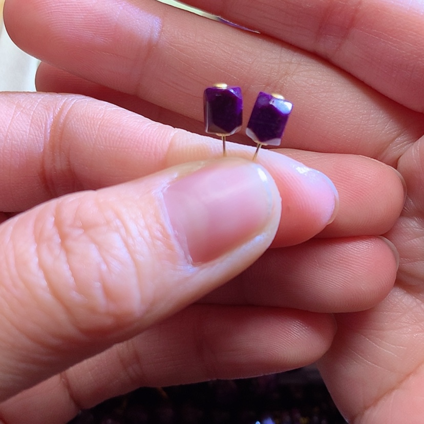 【闪购商品】苏纪石（舒俱来）耳钉18K金镶嵌