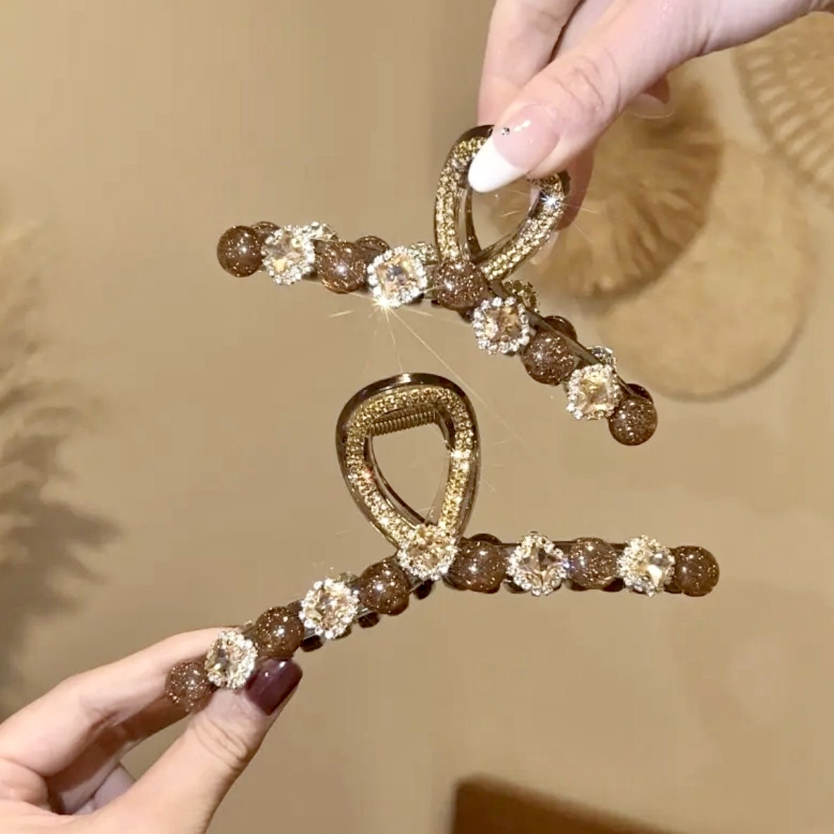 春夏新款方糖珠珠水钻发夹高级感轻奢发卡优雅百搭鲨鱼夹头饰