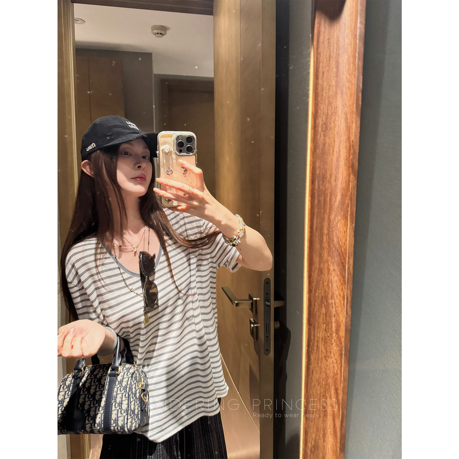 钱美西 法国伊斯曼16针对格条纹 超薄透气汤勺领短袖M02626