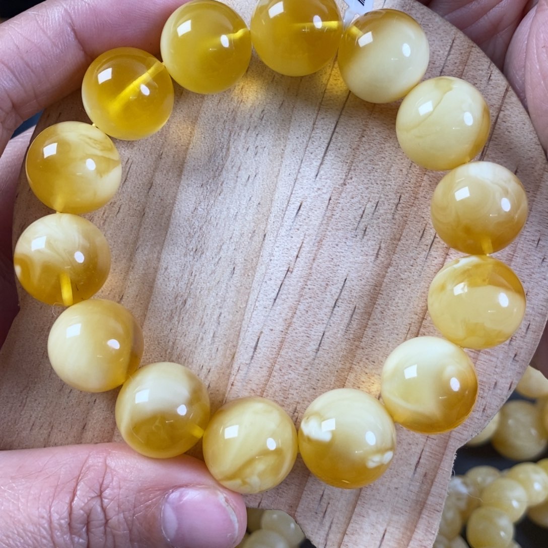 蜜蜡裸石未镶嵌16➕金白溶洞