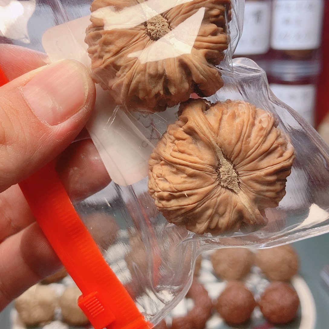 文玩核桃把件?****子白狮子40全品