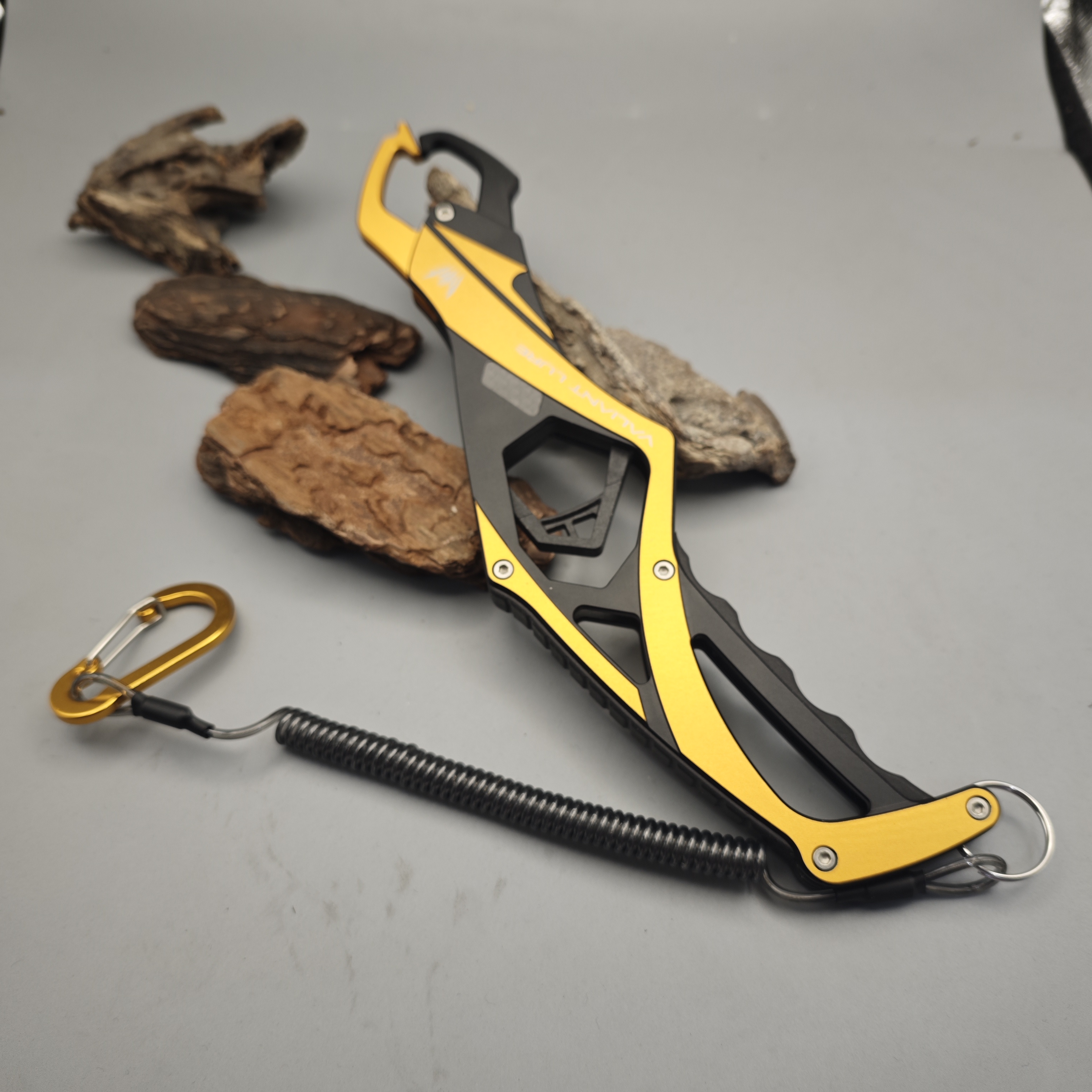 路亚碳纤维航空铝控鱼器