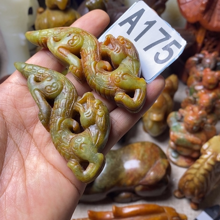 玛瑙/玉髓未镶嵌挂件