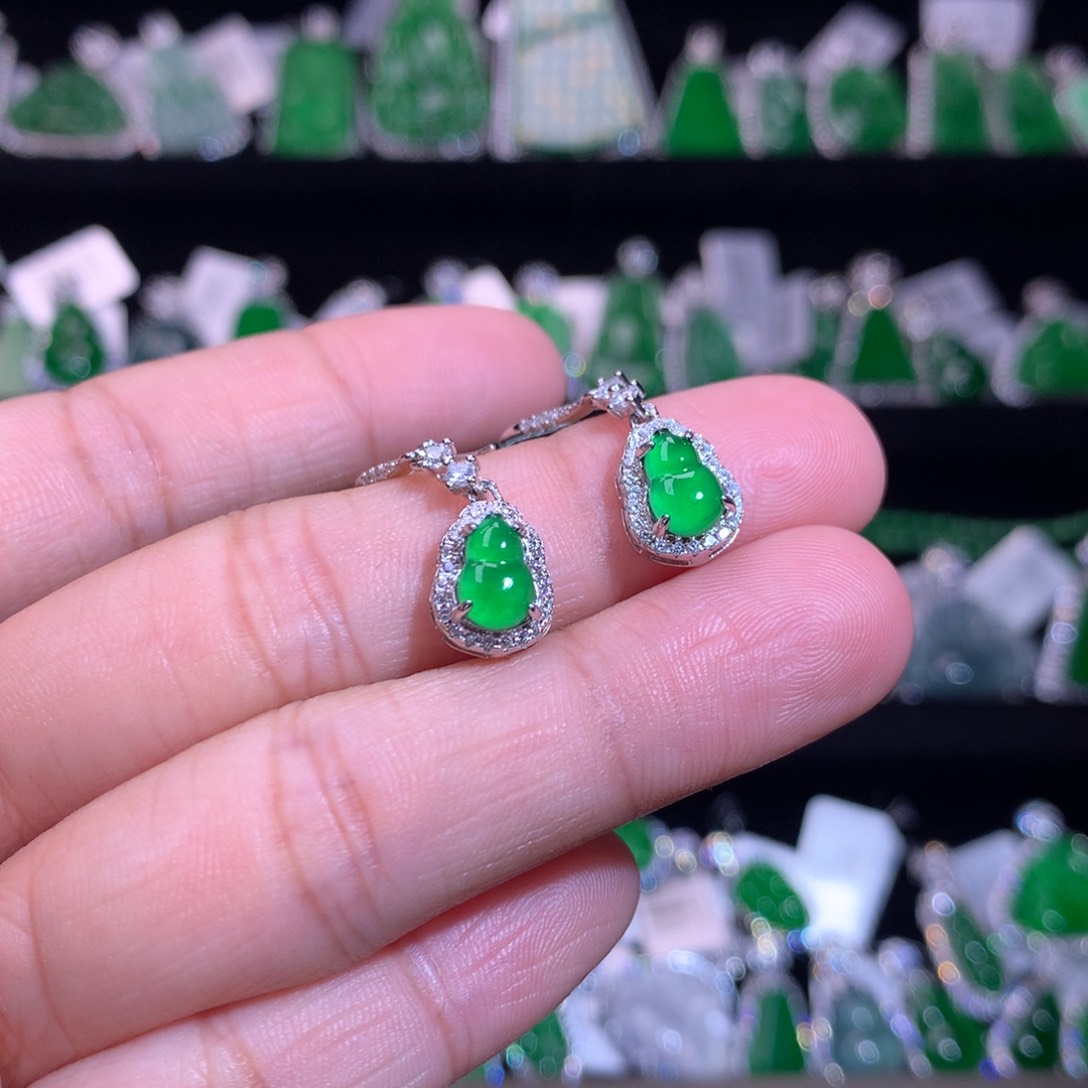 【闪购商品】银S925镶嵌翡翠耳饰