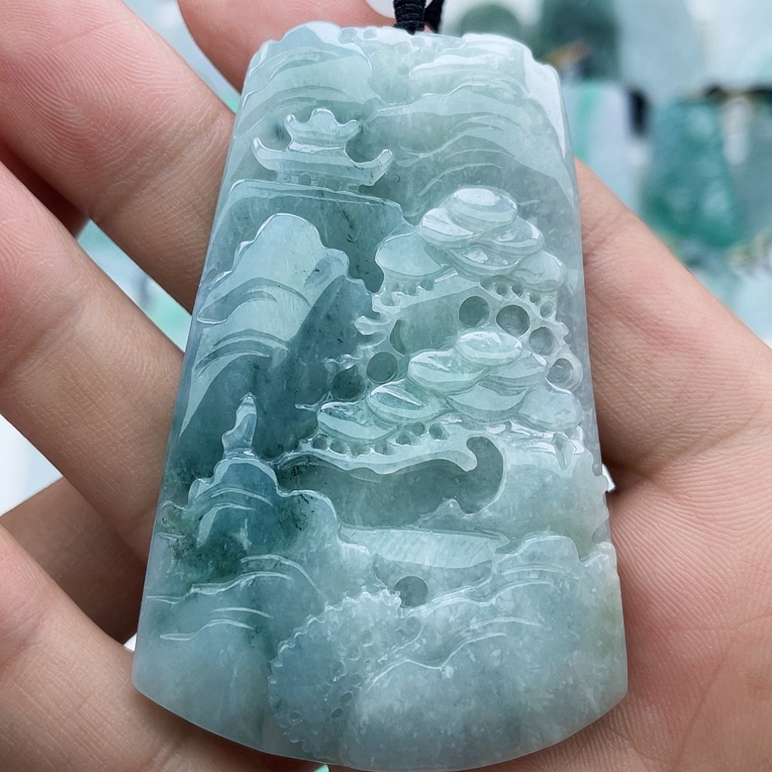 颈饰未镶嵌翡翠翡翠