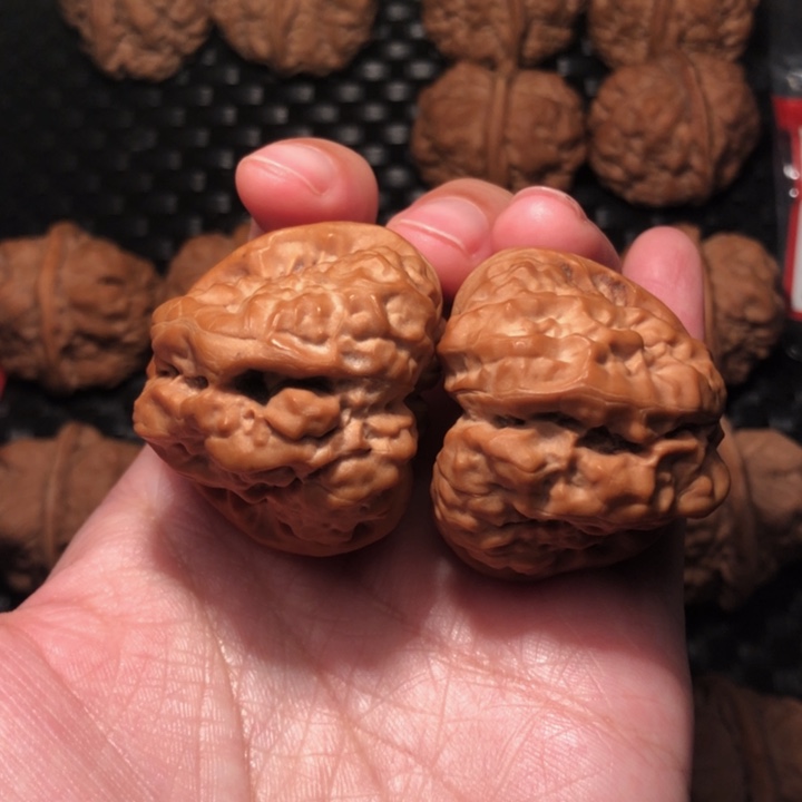 文玩核桃把件四深开40