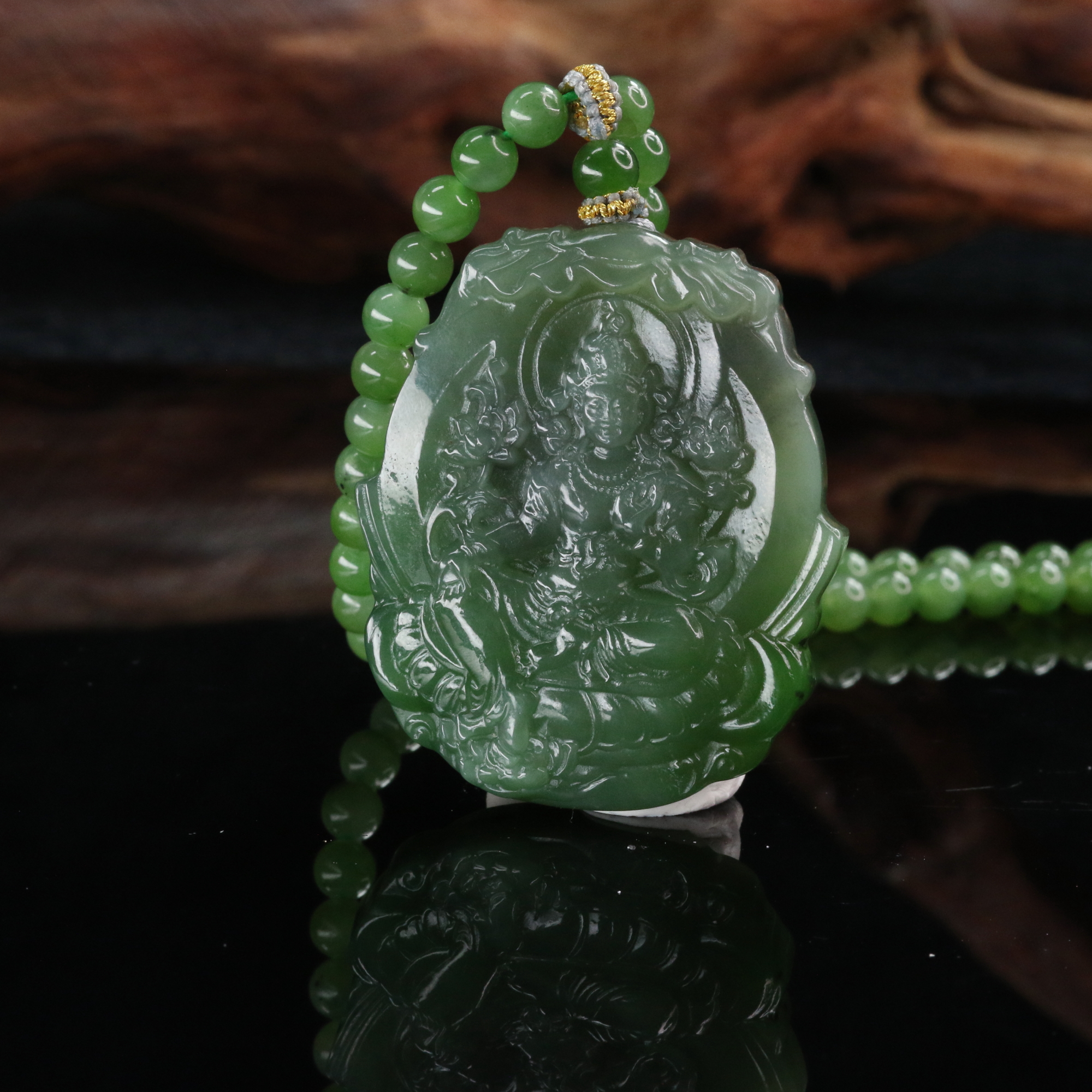 22和田玉碧玉自在观音/400817北京中保拍卖