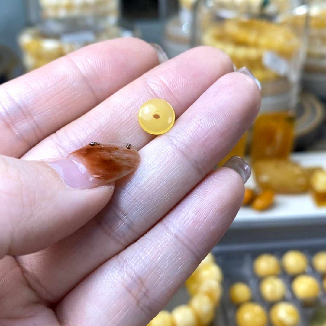 裸石琥珀未镶嵌隔片