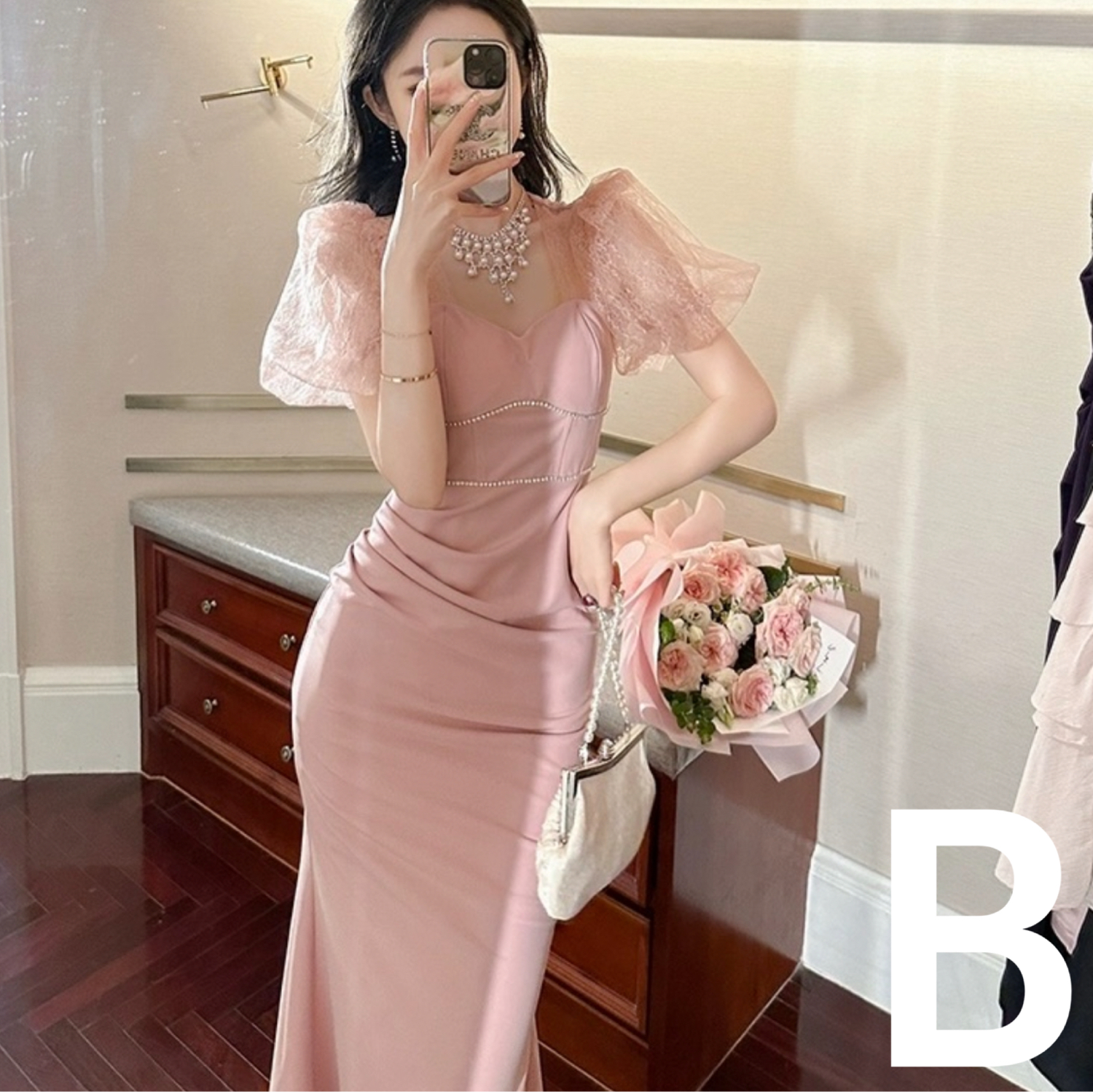 B夏季新款名媛风褶皱泡泡袖方领拼接鱼尾气质连衣裙显瘦设计感